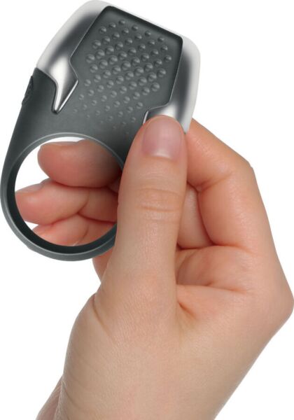 Vibrerende cockring Climaximum Tyro van siliconen met details van gemetalliseerd ABS
