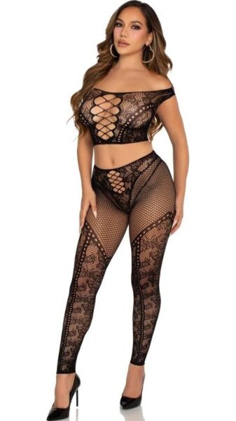 Leg Avenue Love Me Tonight lingerieset in zwart: crop top met blote schouders en legging van kant en net