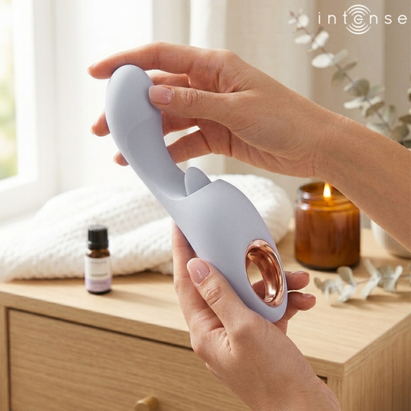 INTENSE Anya vibrator met dubbele stimulatie, in de kleur lavendel