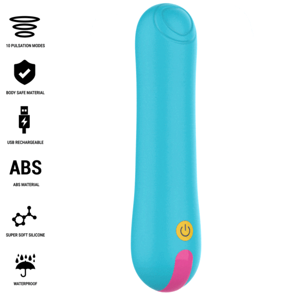Intense Claudia vibrator met ritmisch kloppen
