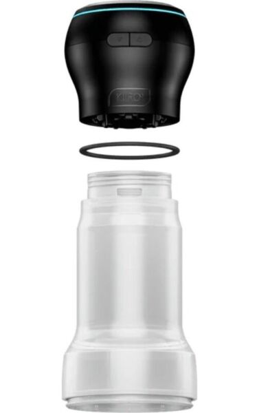 Masturbator Kiiroo PowerBlow Feel Pocket met het PowerBlow-zuigapparaat